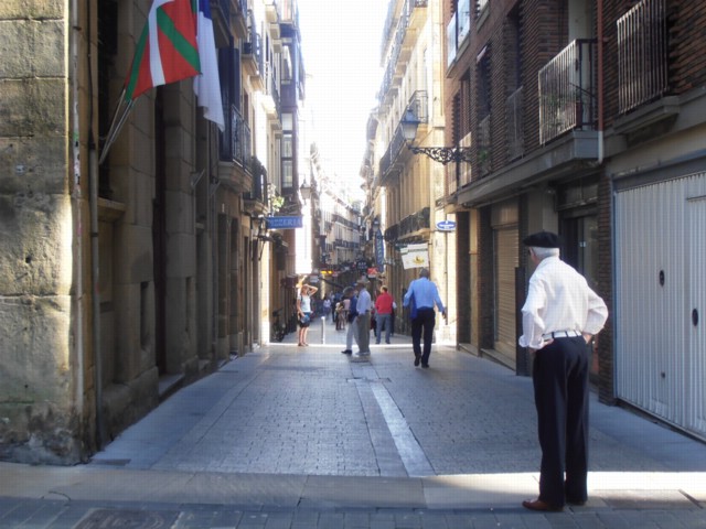 PA300083-N